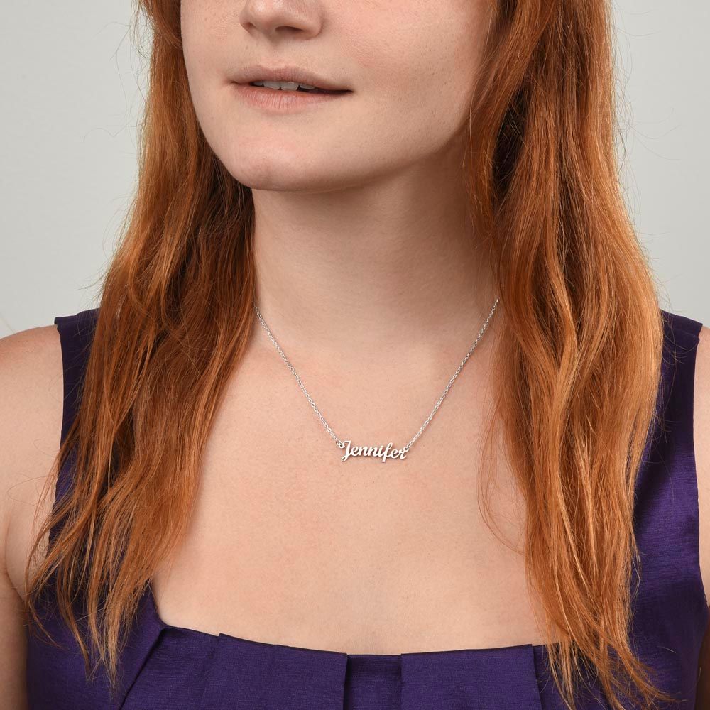 Girlfriends name outlet on necklace